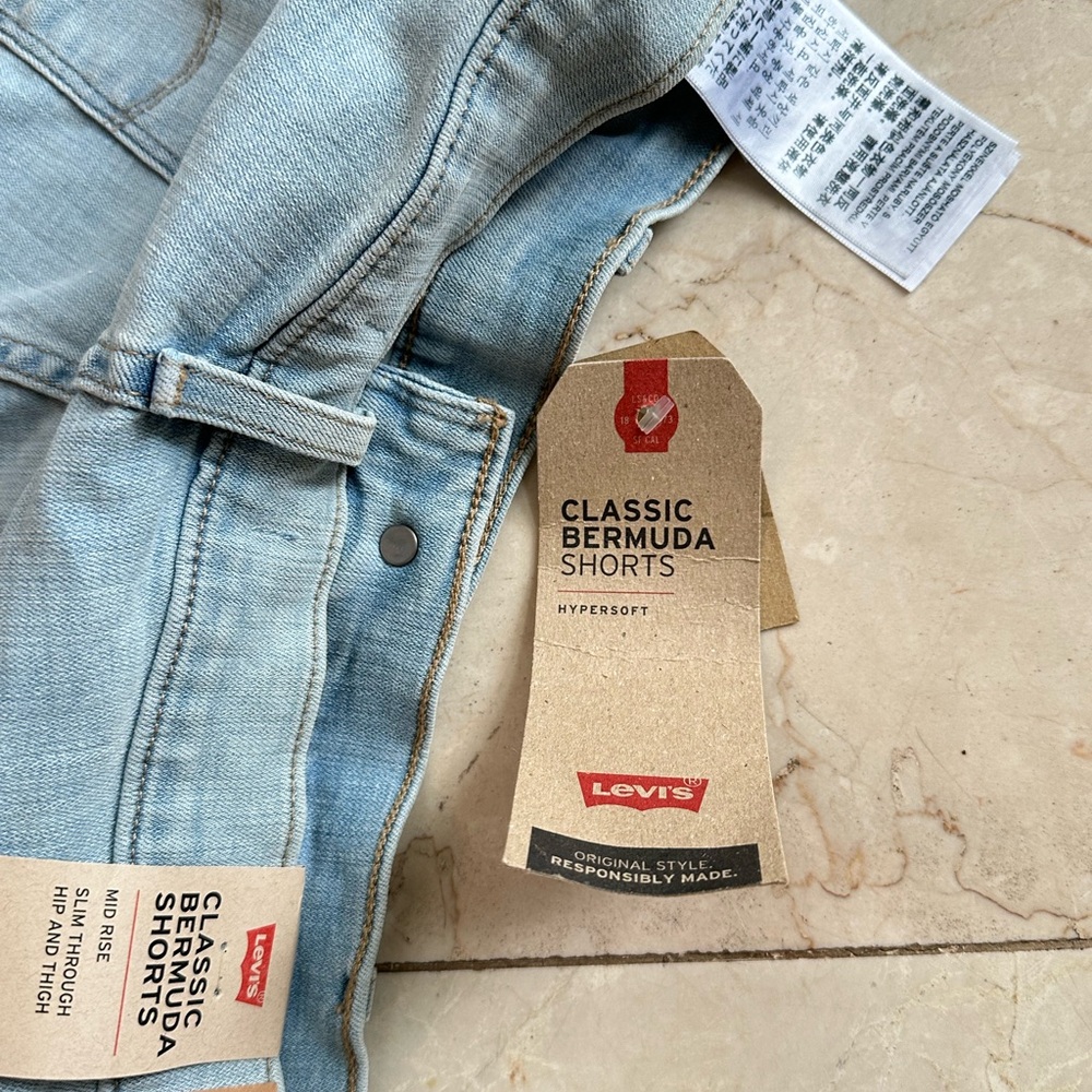 Levi's Light Blue Denim women's Bermuda Shorts - Picture 5 of 7